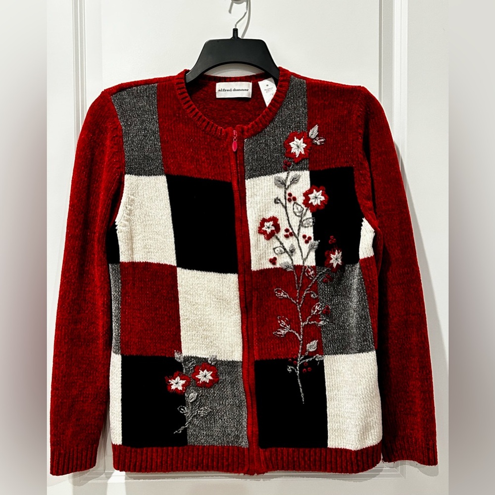 Ladies wintry sweater M from Alfred Dunner